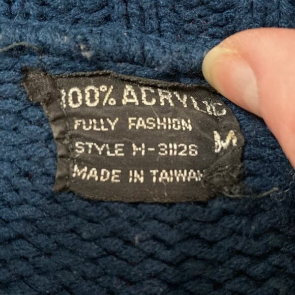 Sea to Sky Reindeer Cardigan Blue Sweater Size medium - Picture 14 of 15